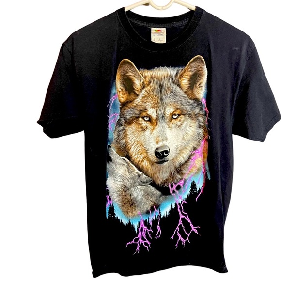 Vintage 90’s Inspired WOLF & Lightning T-Shirt: Adult Unisex Medium - Picture 1 of 3